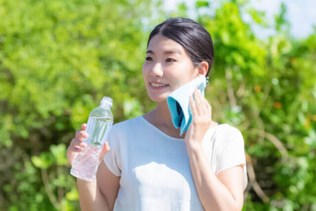 女性